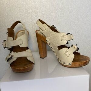 BCBGMAXAZRIA Cream Leather Platform Heeled Sandals • Size 7